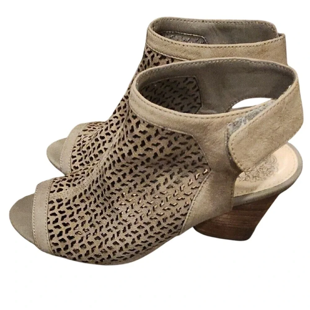 Vince Camuto Suede Cutout‎ Peep Toe Ankle Booties Wedge Heel Tan Womens 7